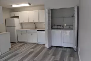 633 Executive Center Dr, West Palm Beach, FL 33401 - Photo 3