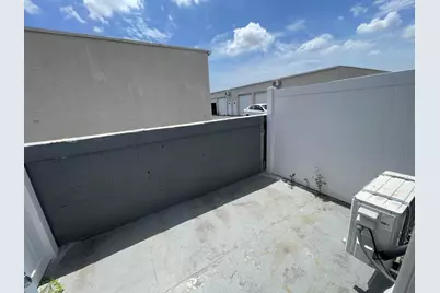 215 SW 16th #4, Fort Lauderdale, FL 33315 - Photo 3
