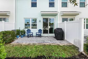 329 SE Halifax Ln, Stuart, FL 34994 - Photo 27