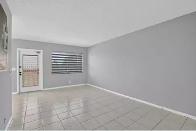 4022 Hythe B, Boca Raton, FL 33434 - Photo 11