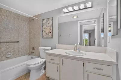 4022 Hythe B, Boca Raton, FL 33434 - Photo 21