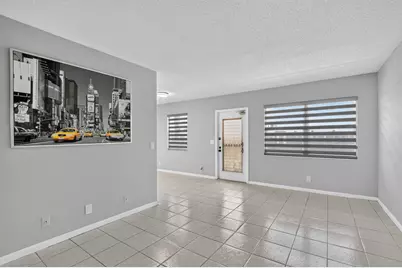 4022 Hythe B, Boca Raton, FL 33434 - Photo 9