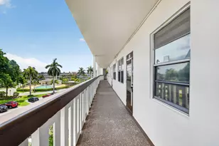 4022 Hythe B, Boca Raton, FL 33434 - Photo 5