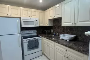 138 Markham G, Deerfield Beach, FL 33442 - Photo 5