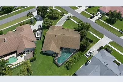 1773 Wiltshire Village Drive, Wellington, FL 33414 - Photo 27