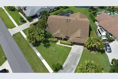 1773 Wiltshire Village Drive, Wellington, FL 33414 - Photo 23