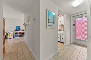 22 Golfs Edge D, West Palm Beach, FL 33417 - Photo 3