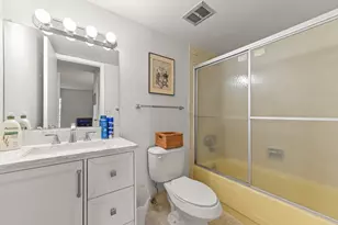 22 Golfs Edge D, West Palm Beach, FL 33417 - Photo 13
