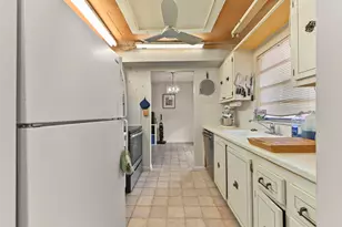 22 Golfs Edge D, West Palm Beach, FL 33417 - Photo 9
