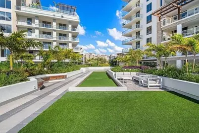 220 SE Mizner Boulevard #424, Boca Raton, FL 33432 - Photo 5