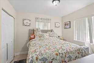 1313 NW 13th Ct, Fort Lauderdale, FL 33311 - Photo 11