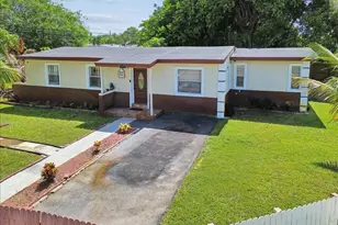 1313 NW 13th Ct, Fort Lauderdale, FL 33311 - Photo 1