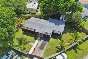1313 NW 13th Ct, Fort Lauderdale, FL 33311 - Photo 5