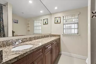1313 NW 13th Ct, Fort Lauderdale, FL 33311 - Photo 9