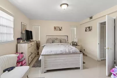 1313 NW 13th Court, Fort Lauderdale, FL 33311 - Photo 5