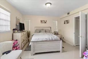 1313 NW 13th Ct, Fort Lauderdale, FL 33311 - Photo 5