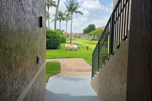 7824 Sonoma Springs Cir, Lake Worth, FL 33463 - Photo 3