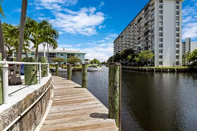 981 SE 10th Court, Pompano Beach, FL 33060 - Photo 35