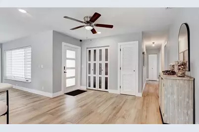722 SW 28th Avenue, Boynton Beach, FL 33435 - Photo 15