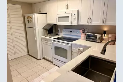 5035 Wiles Road #104, Coconut Creek, FL 33073 - Photo 9