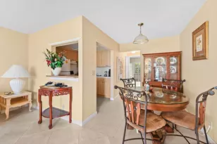 270 Norwich L, West Palm Beach, FL 33417 - Photo 3