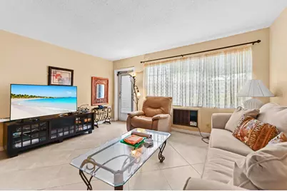 270 Norwich L, West Palm Beach, FL 33417 - Photo 5