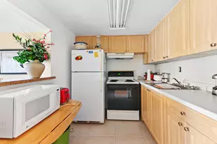 270 Norwich L, West Palm Beach, FL 33417 - Photo 7