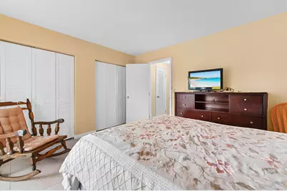 270 Norwich L, West Palm Beach, FL 33417 - Photo 9