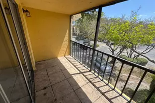 450 NW 20th St, Boca Raton, FL 33431 - Photo 9