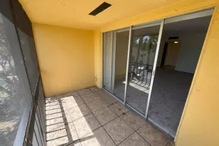 450 NW 20th St, Boca Raton, FL 33431 - Photo 11