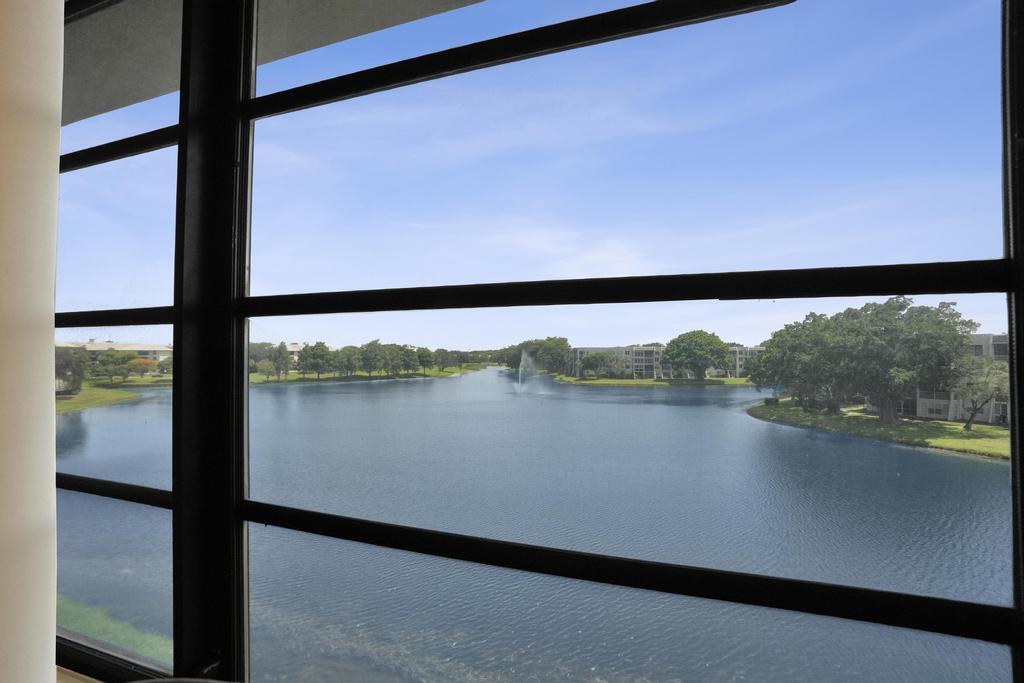 1524 Whitehall Dr #406 - 1524 Whitehall Dr #406, Davie, FL 33324 Luxury Property | Jose Angel Pina