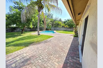 12301 Paseo Way, Cooper City, FL 33026 - Photo 5