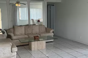 700 Village Green Ct, Palm Springs, FL 33461 - Photo 7