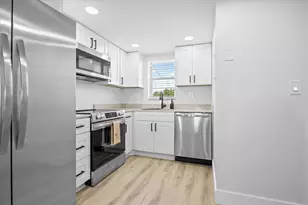 3100 W Rolling Hills Cir, Davie, FL 33328 - Photo 11