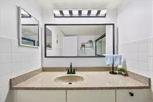3100 W Rolling Hills Cir, Davie, FL 33328 - Photo 23
