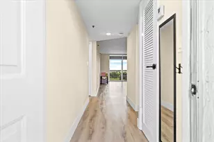 3100 W Rolling Hills Cir, Davie, FL 33328 - Photo 3