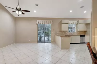 11081 Springbrook Circle, Boynton Beach, FL 33437 - Photo 21