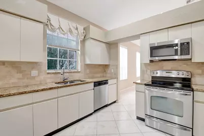 11081 Springbrook Circle, Boynton Beach, FL 33437 - Photo 15