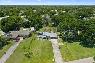145 18th Ave, Vero Beach, FL 32962 - Photo 1