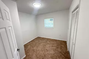 912 SE Tarpon Ave, Stuart, FL 34994 - Photo 17