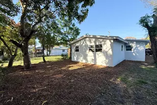 912 SE Tarpon Ave, Stuart, FL 34994 - Photo 29
