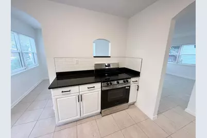 912 SE Tarpon Avenue, Stuart, FL 34994 - Photo 5