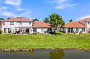 1723 NW 78th Way, Pembroke Pines, FL 33024 - Photo 43