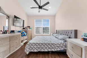 1723 NW 78th Way, Pembroke Pines, FL 33024 - Photo 21