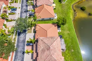 1723 NW 78th Way, Pembroke Pines, FL 33024 - Photo 41