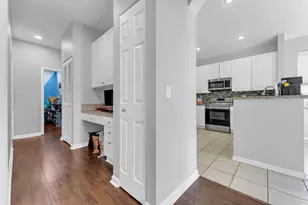 1723 NW 78th Way, Pembroke Pines, FL 33024 - Photo 29