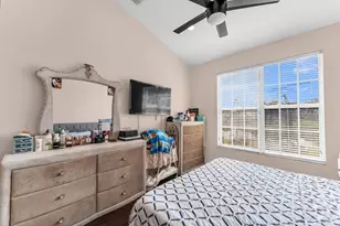 1723 NW 78th Way, Pembroke Pines, FL 33024 - Photo 23