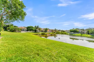 1723 NW 78th Way, Pembroke Pines, FL 33024 - Photo 39