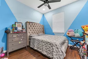 1723 NW 78th Way, Pembroke Pines, FL 33024 - Photo 15