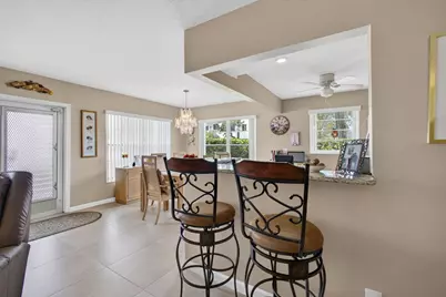 101 Wellington C, West Palm Beach, FL 33417 - Photo 11